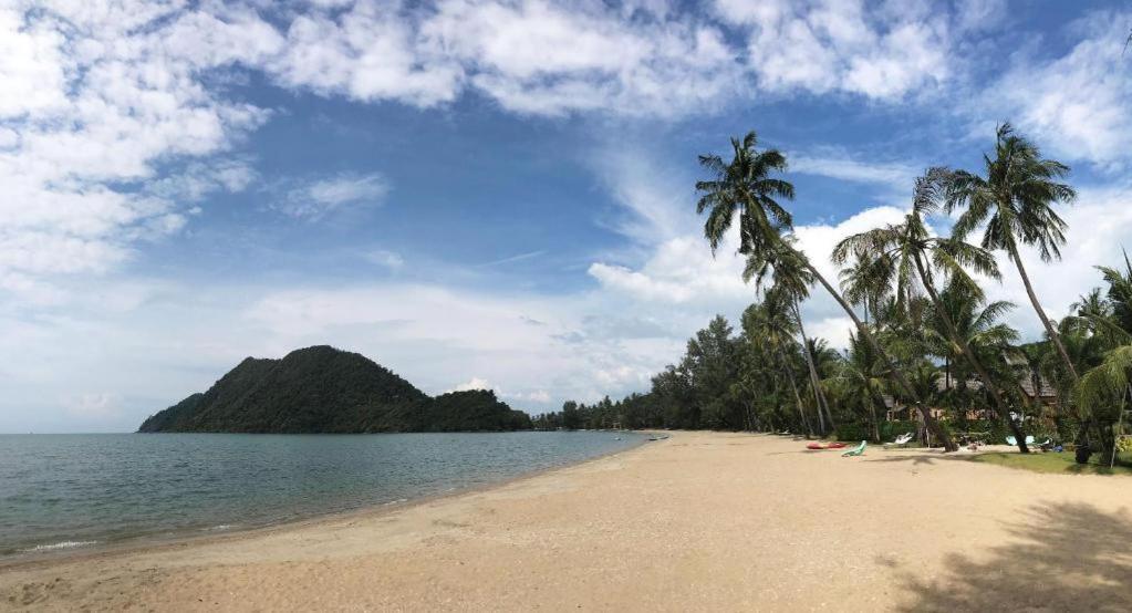 קו צ'אנג Oyo 1143 Phet Luran Thai Resort Kohchang מראה חיצוני תמונה