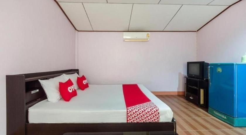 קו צ'אנג Oyo 1143 Phet Luran Thai Resort Kohchang מראה חיצוני תמונה
