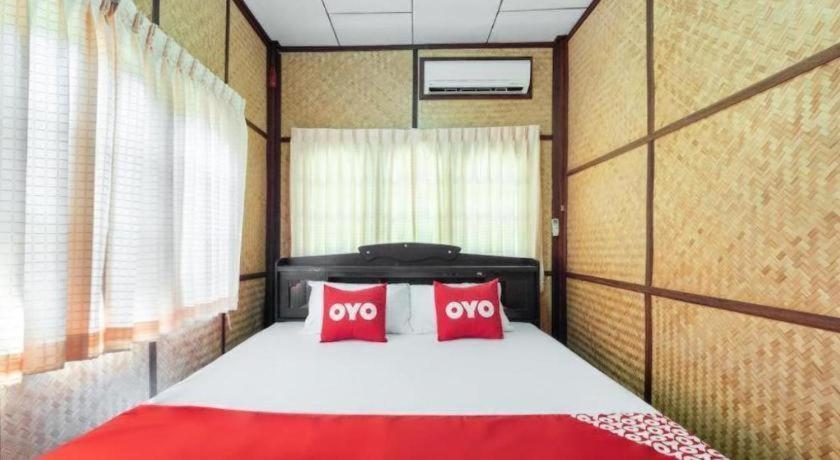 קו צ'אנג Oyo 1143 Phet Luran Thai Resort Kohchang מראה חיצוני תמונה