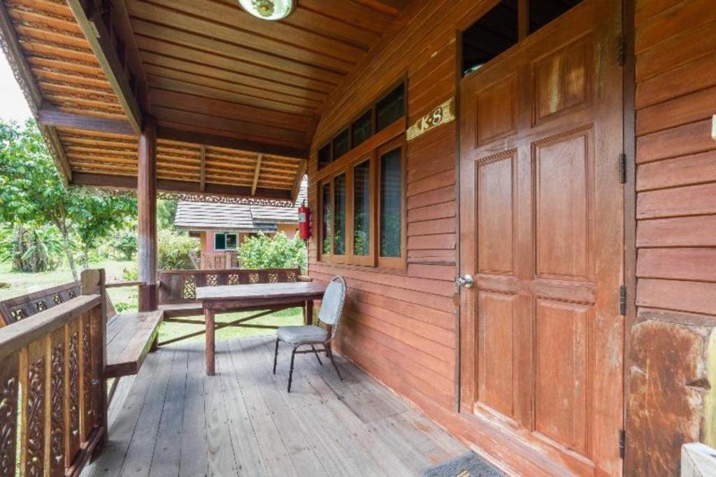 קו צ'אנג Oyo 1143 Phet Luran Thai Resort Kohchang מראה חיצוני תמונה
